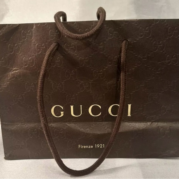GUCCI Shopping Bag 9"W x 6.75" H x 3.5"D - Picture 3 of 6